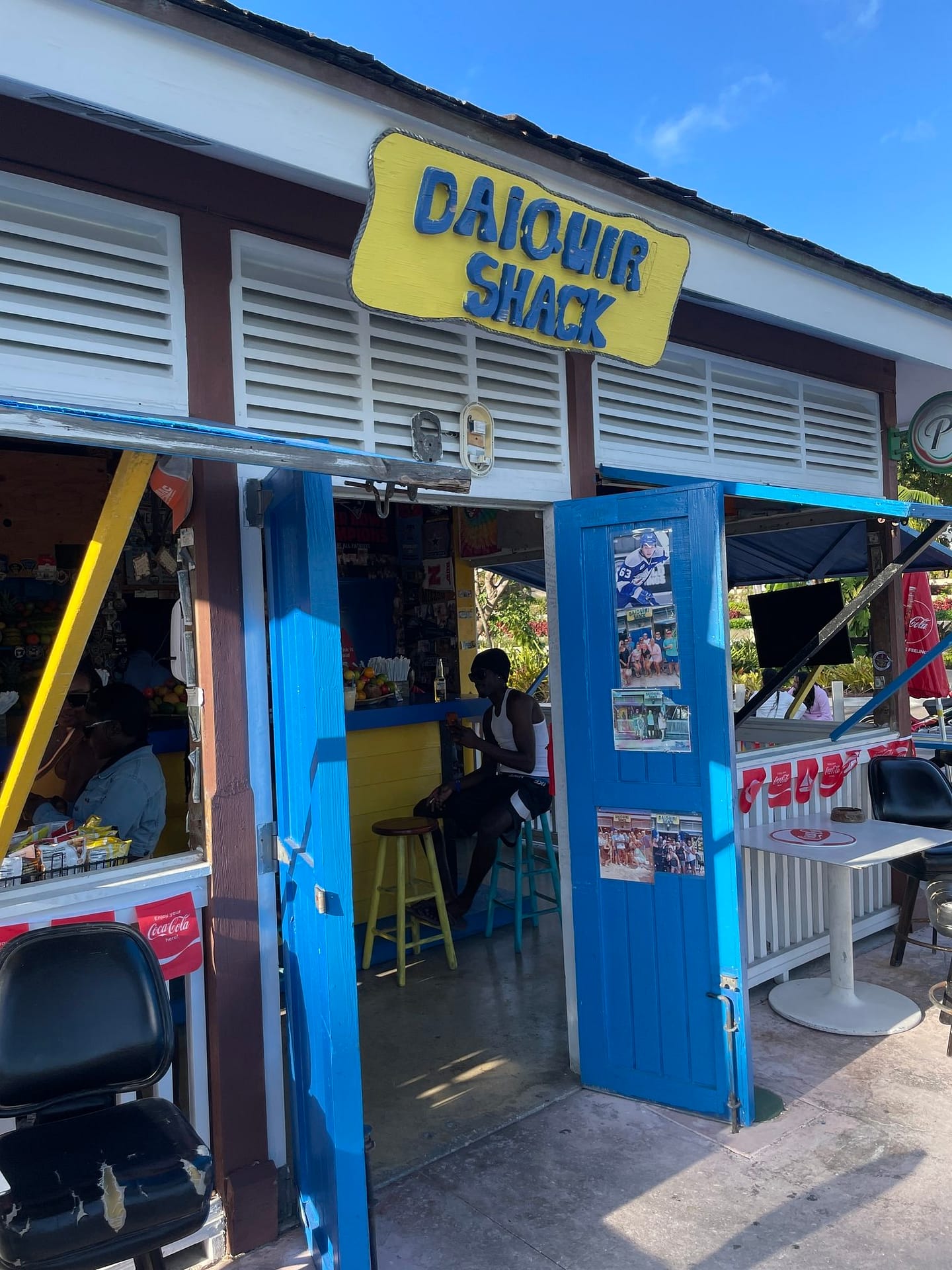 Best Bars in The Bahamas | The Daq Shack